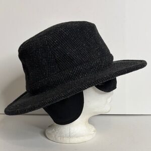 Tilley Winter Hat Mens 7 3/8 Gray Wool Ear Flaps Pocket Made in Canada TW2